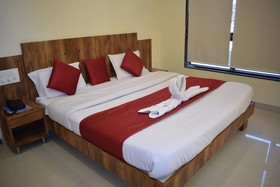 Hotel Shree Pratham Milan