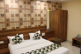 Hotel Shri Naman