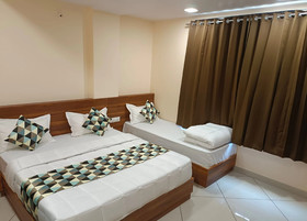 Hotel Shri Naman