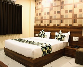 Hotel Shri Naman