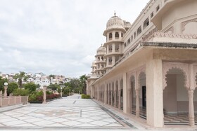 Shree Vallabh Vilas Lords Plaza