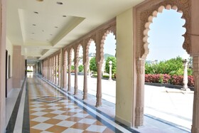 Shree Vallabh Vilas Lords Plaza