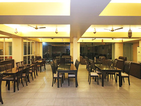 Hotel Silver Star By OYO Rooms