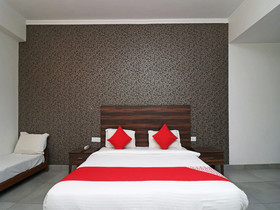 Hotel Silver Star By OYO Rooms