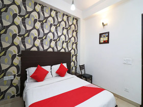 Hotel Silver Star By OYO Rooms