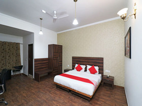Hotel Silver Star By OYO Rooms