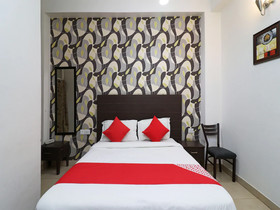 Hotel Silver Star By OYO Rooms