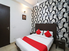 Hotel Silver Star By OYO Rooms