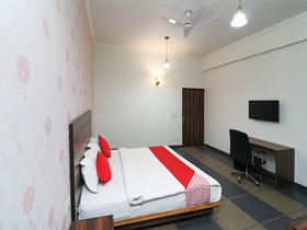 Hotel Silver Star By OYO Rooms