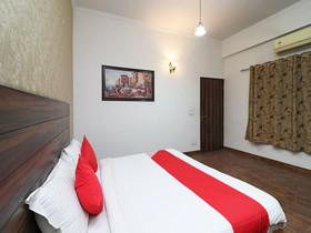 Hotel Silver Star By OYO Rooms