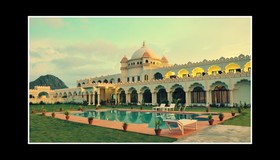 Gulaab Niwaas Palace