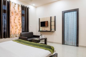 Treebo Pushkar Legacy