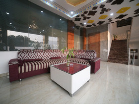 Hotel The Rajfort By OYO Rooms