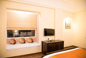 WelcomHeritage Mount Valley Resort - Ranthambore