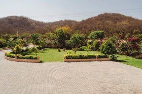 WelcomHeritage Mount Valley Resort - Ranthambore