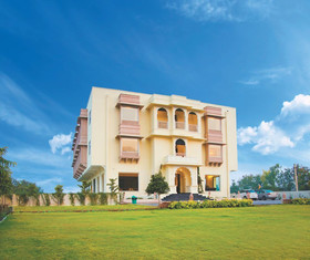 WelcomHeritage Mount Valley Resort - Ranthambore