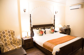 WelcomHeritage Mount Valley Resort - Ranthambore