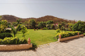 WelcomHeritage Mount Valley Resort - Ranthambore