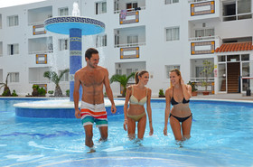 Apartamentos Vibra Tropical Garden