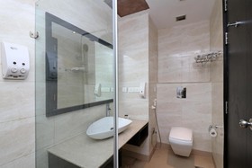 Joy Inn & Suites by OYO Rooms