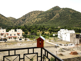 Amar Kunj Apartment by OYO Rooms