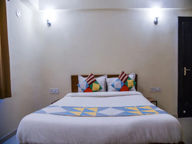 Amar Kunj Apartment by OYO Rooms