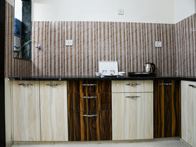 Amar Kunj Apartment by OYO Rooms
