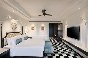 Aurika Hotels