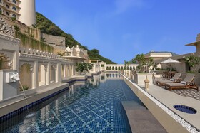 Aurika Hotels