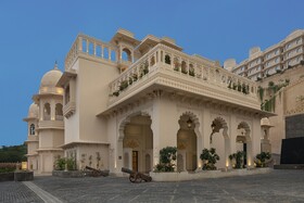 Aurika Hotels
