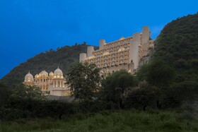 Aurika Hotels
