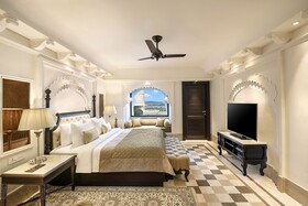 Aurika Hotels