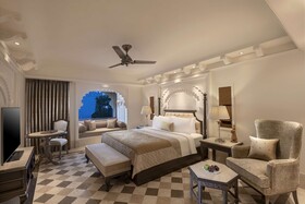Aurika Hotels