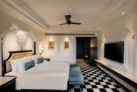 Aurika Hotels