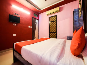 Hotel Blue Mountain by OYO Rooms