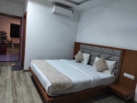 Hotel Brij Palace & Restaurant
