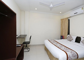 Hotel Golden Wings