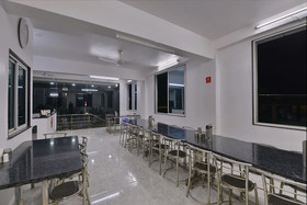 Hotel Golden Wings