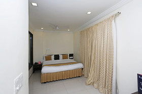 Hotel Golden Wings