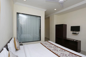 Hotel Golden Wings