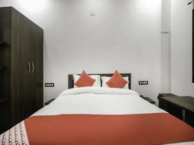 Hotel Jai Hind By OYO Rooms