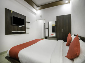 Hotel Jai Hind By OYO Rooms