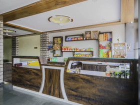 Hotel Jai Hind By OYO Rooms