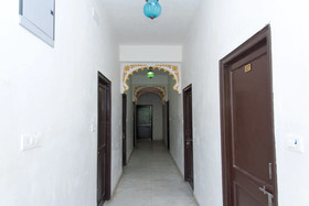 Hotel Kalika Palace
