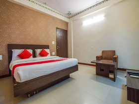 Hotel King Mansion By OYO Rooms