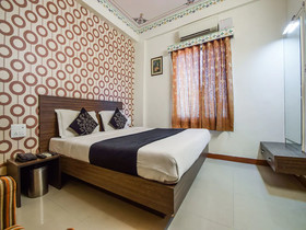 Hotel King Mansion By OYO Rooms