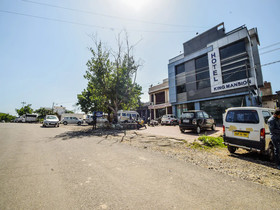 Hotel King Mansion By OYO Rooms