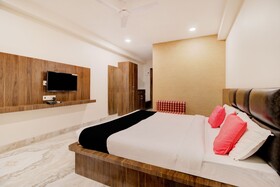 Hotel Krishnaraj by OYO Rooms