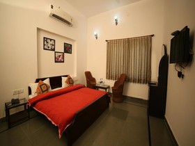 Hotel Manwar