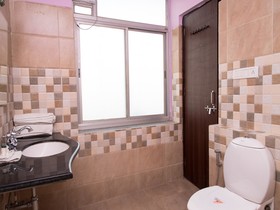 Hotel Manwar by OYO Rooms